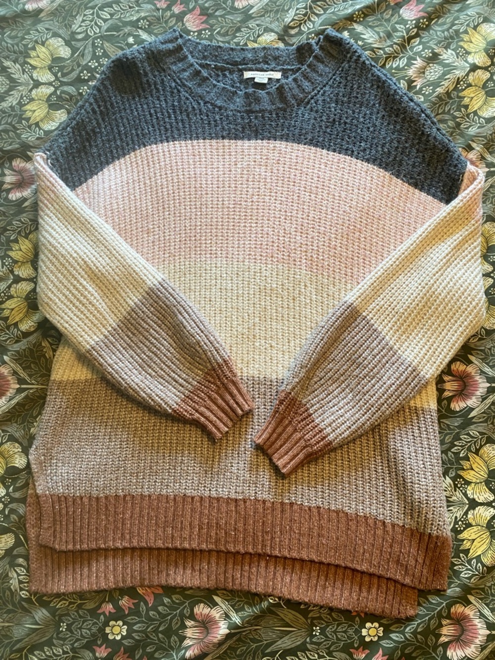 American Eagle Oversized Colorblock Crewneck Sweater - Multi Pink/Gray/Cream